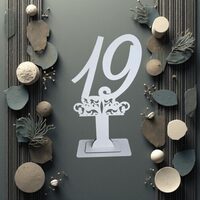 Decoratiune HDF- Numar masa cu picior ''19'' , 40 cm, alb, DW27176